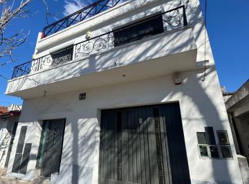 PH de 3 ambientes, Lomas de Zamora · PH en Venta en Banfield.