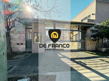 Fachada · Departamento en Alquiler - Bella Vista, 2 Ambientes en Complejo