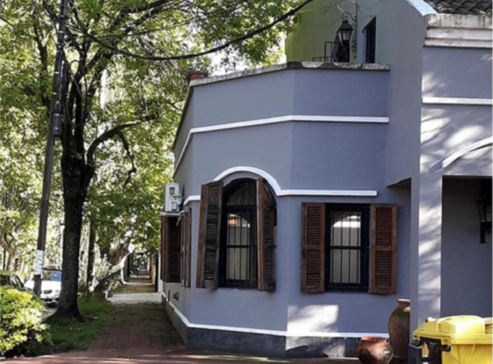 Casa · 212m² · 5 Ambientes · 1 Cochera
