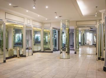 Local comercial · 198m² · Local en Recoleta