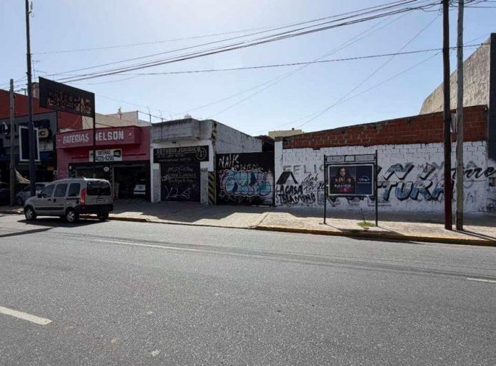 Bodega-Galpón · 907m²