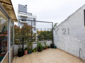 Casa · 62m² · 3 Ambientes · Vta PH 3 Amb. C/terraza y Balcon Villa del Parque - 3er Piso por Escalera - Acepta