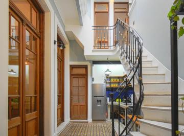 PH · 73m² · 3 Ambientes · PH Reciclado con Terraza y Parrilla | Se Vende Amoblado | Recoleta