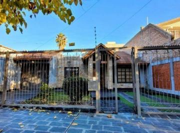 Casa · 172m² · 5 Ambientes · 1 Cochera · Casa en Venta en Guaymallén