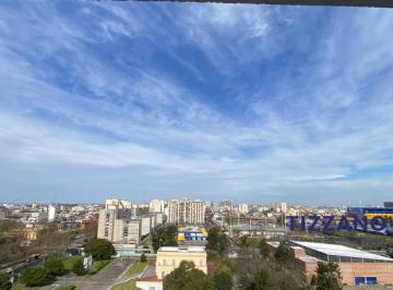 Departamento · 32m² · 1 Ambiente · Venta Monoambiente Al Frente Muy Luminoso Piso Alto La Boca