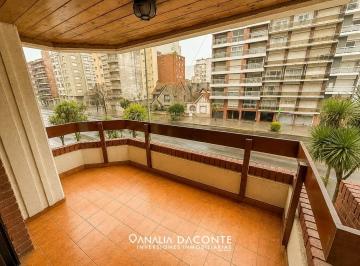 Departamento · 85m² · 3 Ambientes · Depto 3 Amb con Balcon Terraza! y Dependencia. La Perla