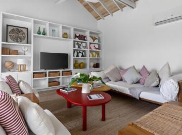 Casa · 180m² · 4 Dormitorios · 4 Cocheras · Pinar del Faro, José Ignacio