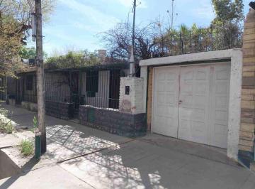 Casa · 136m² · 4 Ambientes · 2 Cocheras · Venta Casa C/ Departamento Céntrica Ciudad Mendoza