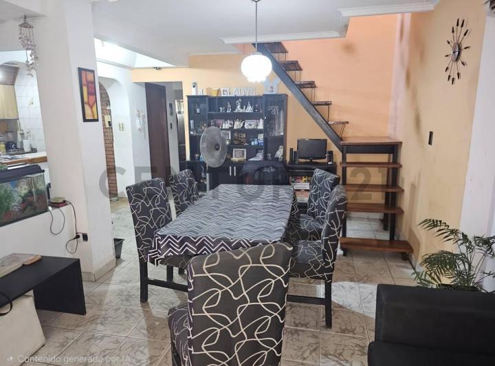 Casa · 130m² · 4 Ambientes · 1 Cochera