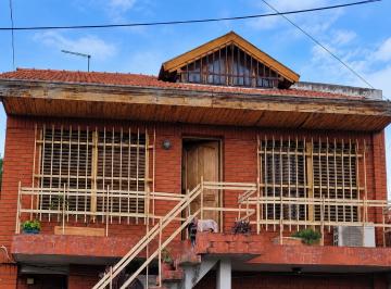 PH · 12m² · 3 Ambientes · PH en Venta de 3 Amb. - 1 Piso C/playroom Al Frente - Casanova