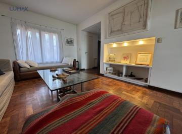 Casa · 260m² · 4 Ambientes · 3 Cocheras · Casa en Jardines del Jockey