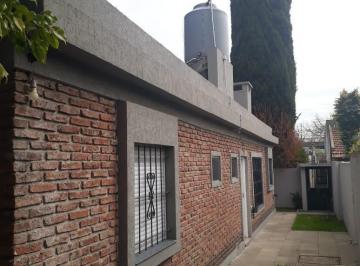 PH · 90m² · 5 Ambientes · PH en Banfield Oeste
