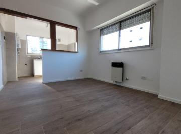 Departamento · 31m² · 2 Ambientes · Alquiler Departamento 2 Amb. Quilmes Plaza Conesa