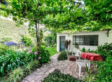 Casa · 5 Ambientes · 1 Cochera · Vta Casa Multifamiliar Jardin, Quincho, Deposito, Coc