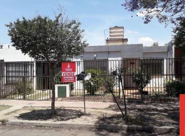 Casa de 7 ambientes, Córdoba · Venta Bº Jose I Diaz 1 Sección Morales Albornoz 2988 2 Dor Patio y Garaje