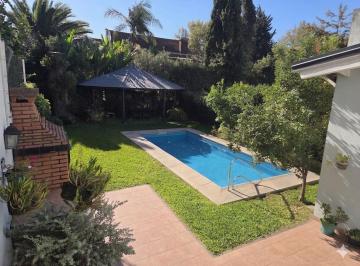 Casa · 213m² · 4 Ambientes · 2 Cocheras · Venta Espectacular Casa en La Lucila, Libertador Al Rio