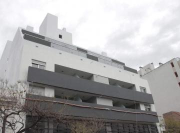 Departamento · 45m² · 2 Ambientes · Alquiler – Departamento de 1 Dormitorio con Balcón y Piscina en Barrio General Paz