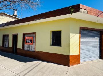 Casa · 100m² · 2 Ambientes · Casa con Local en Venta
