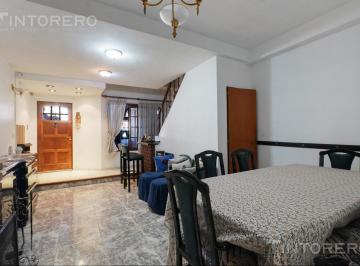 PH · 100m² · 5 Ambientes · 1 Cochera · Triplex en Venta en Ramos Mejía con Cochera