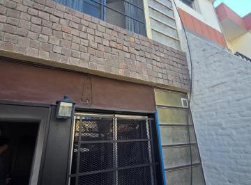 Casa · 7 Ambientes · 1 Cochera · Alquiler Tríplex Céntrico