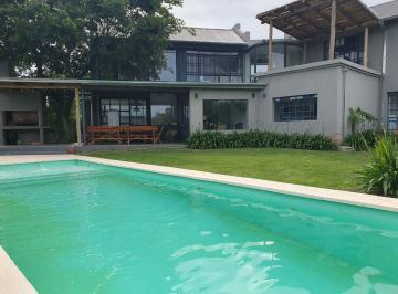 Casa · 185m² · 5 Ambientes · Venta Casa 5 Amb. B° Los Jazmines Pilar del Este