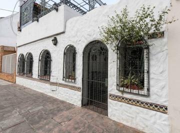 Casa · 73m² · 3 Ambientes · Venta Casa 2 Pisos Santos Lugares Permuta