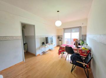 Departamento · 51m² · 3 Ambientes · 1 Cochera · Departamento Venta 3 Amb Ciudadela Balcón - Cochera