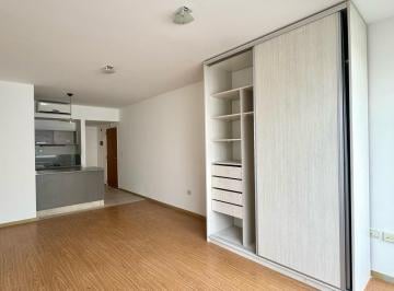Departamento · 31m² · 1 Ambiente · Alquiler Ambiente Super Luminoso con Balcón - Pileta y Laundry en Nuñez