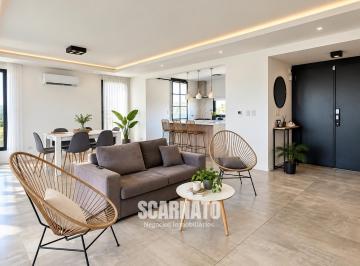 Casa · 177m² · 4 Dormitorios · 2 Cocheras · Casa en Lagos de Canning