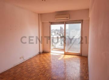 Departamento · 46m² · 2 Ambientes · Venta Depto 2 Ambientes 8vo Piso - Sarandi