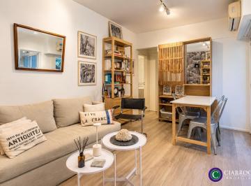 Departamento · 35m² · 2 Ambientes · Ecuador y Arenales - Encantador y Alegre Departamento Reciclado de 2 Ambientes con Amplio Patio