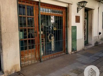 PH de 3 ambientes, San Isidro · PH en Venta con Patio en San Isidro