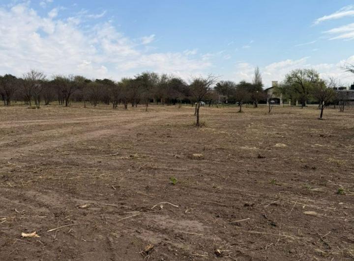 Terreno · 900m²