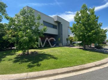 Casa · 247m² · 5 Ambientes · 3 Cocheras · Casa en Alquiler en Los Lagos, Nordelta, Tigre