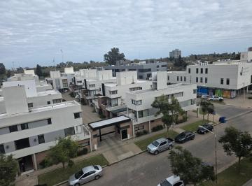 PH de 5 ambientes, Granadero Baigorria · Duplex Dueño Vende