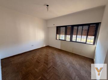 Departamento · 81m² · 3 Ambientes · Departamento en Venta - 2 Dorm. 1 Baño - 96 m - La Plata