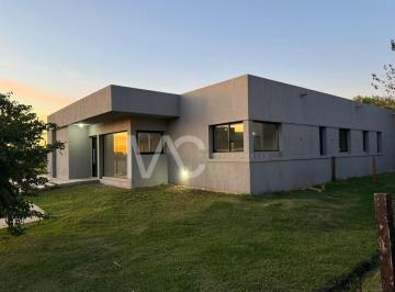 Casa · 167m² · 4 Ambientes · 3 Cocheras · Casa en Venta en San Sebastian - Area 2, San Sebastian, Escobar