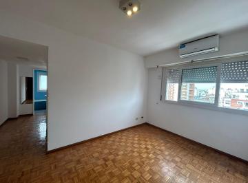 Departamento · 43m² · 3 Ambientes · 3 Ambientes 9º Piso Super Luminoso. Todo Externo 43 m²