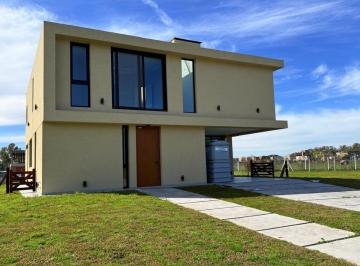Casa de 4 ambientes, Esteban Echeverría · Venta Casa 4 Ambientes a Estrenar - Canning Chico