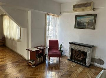 Departamento de 4 ambientes, San Cristobal · Venta 4 Ambientes Al Frente C/balcon