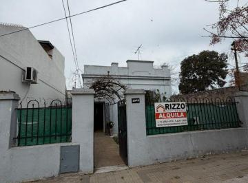 Casa de 3 ambientes, Lanús · Casa de 120 m² con 2 Dorm. en Alquiler en Lanús Oeste