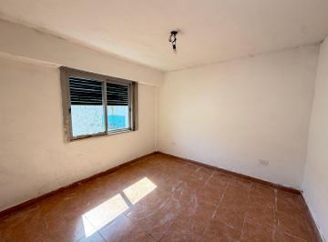 Departamento de 2 ambientes, Lomas de Zamora · Departamento de 1 Dormitorio y Patio en Llavallol