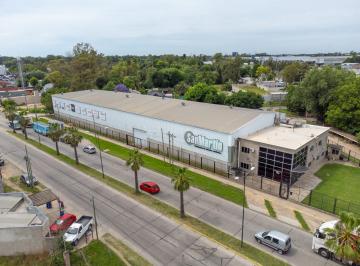 Local comercial · 2500m² · 4 Ambientes · Depósito en Benavidez
