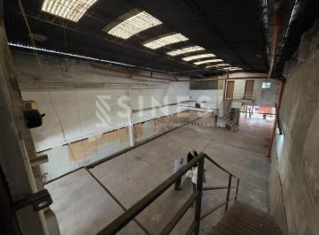 Bodega-Galpón · 300m² · 3 Ambientes · Galpón 300 m² en V. Libertad con Showroom Oficina
