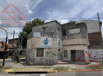 Casa · 110m² · 5 Ambientes · 2 Cocheras · Casa a Reciclar 5 Amb. en Venta en Ramos Mejia