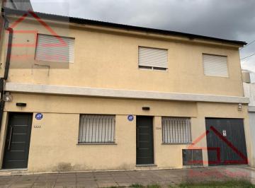PH · 99m² · 2 Ambientes · 1 Cochera · Venta - PH 2 Amb. C/ Cochera y Patio C/ Parrilla - Ramos Mejia Sur