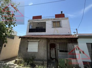 PH · 66m² · 3 Ambientes · PH en Venta 3 Amb. C/ Terraza - Ramos Mejia