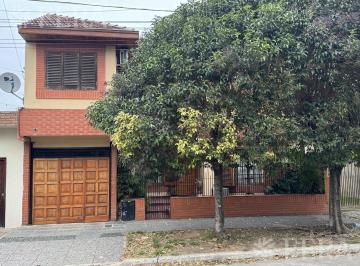 Frente · Venta Casa 5 Ambientes con Cochera en Ezpeleta Quilmes