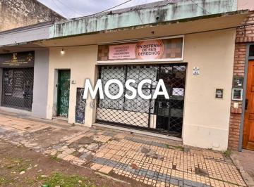 Local comercial · 211m² · 2 Locales 2 Departamentos en Moreno Centro