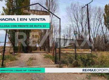 Quinta vacacional · 70m² · 1 Dormitorio · Macrolote con Casa - Frente de Ruta 22 - Senillosa